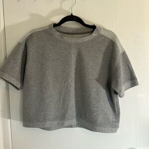 Under armour Grey cropped workout sweater size XS